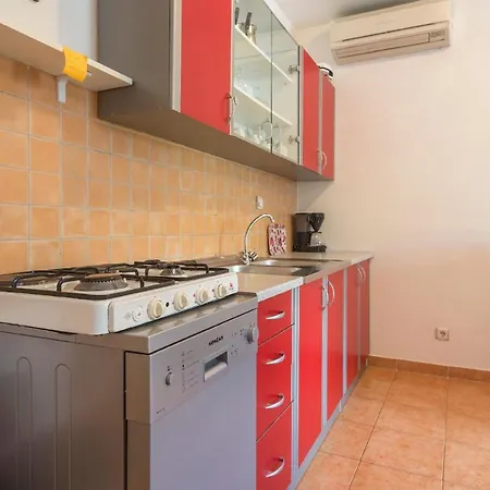 Apartment Ferienwohnung Fuer 2 Personen 1 Kind Ca 40 Qm In Pula, Istrien Istrische Riviera Pula