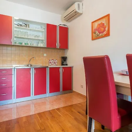 Ferienwohnung Fuer 2 Personen 1 Kind Ca 40 Qm In Pula, Istrien Istrische Riviera Apartment